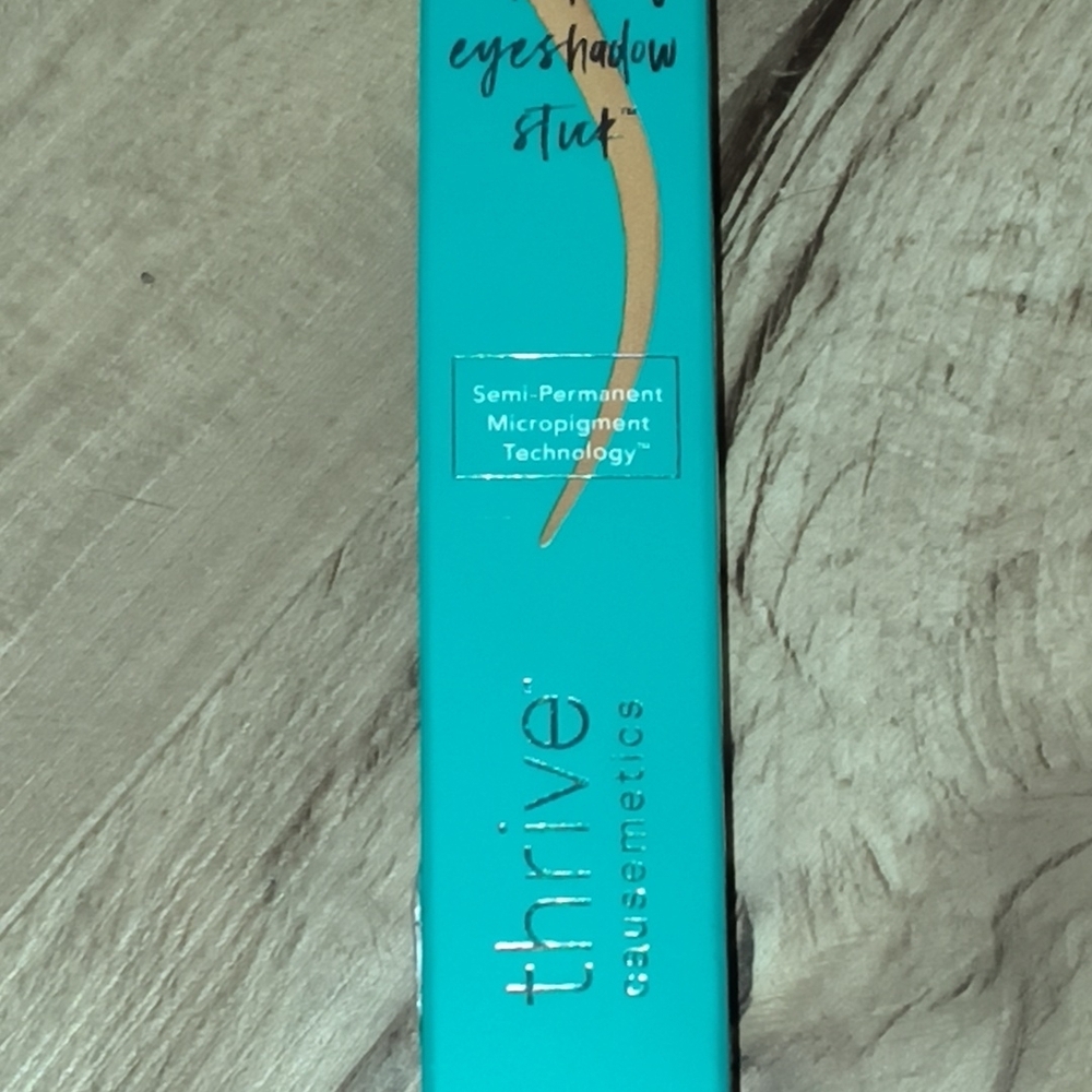 Thrive Causemetics Eyeshadow Stick - Teal